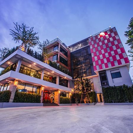 D11 Hotel Phitsanulok Exterior photo